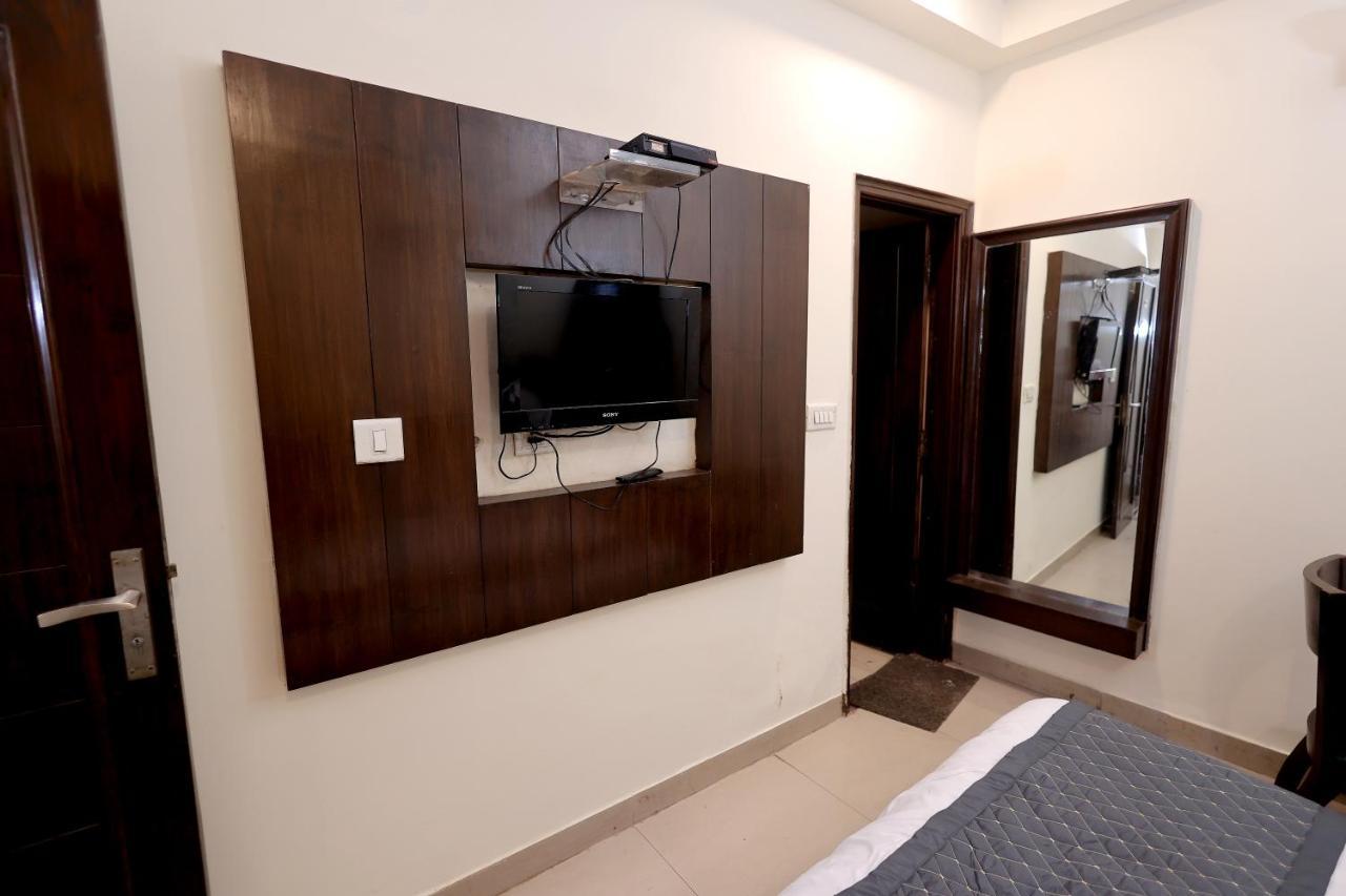 Hotel Gaylord International - New Delhi Ngoại thất bức ảnh
