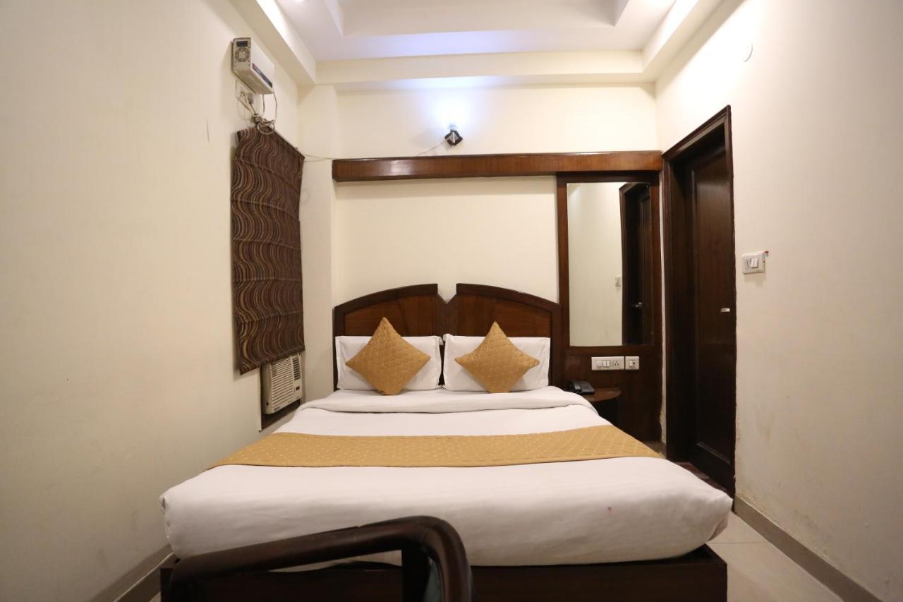 Hotel Gaylord International - New Delhi Ngoại thất bức ảnh