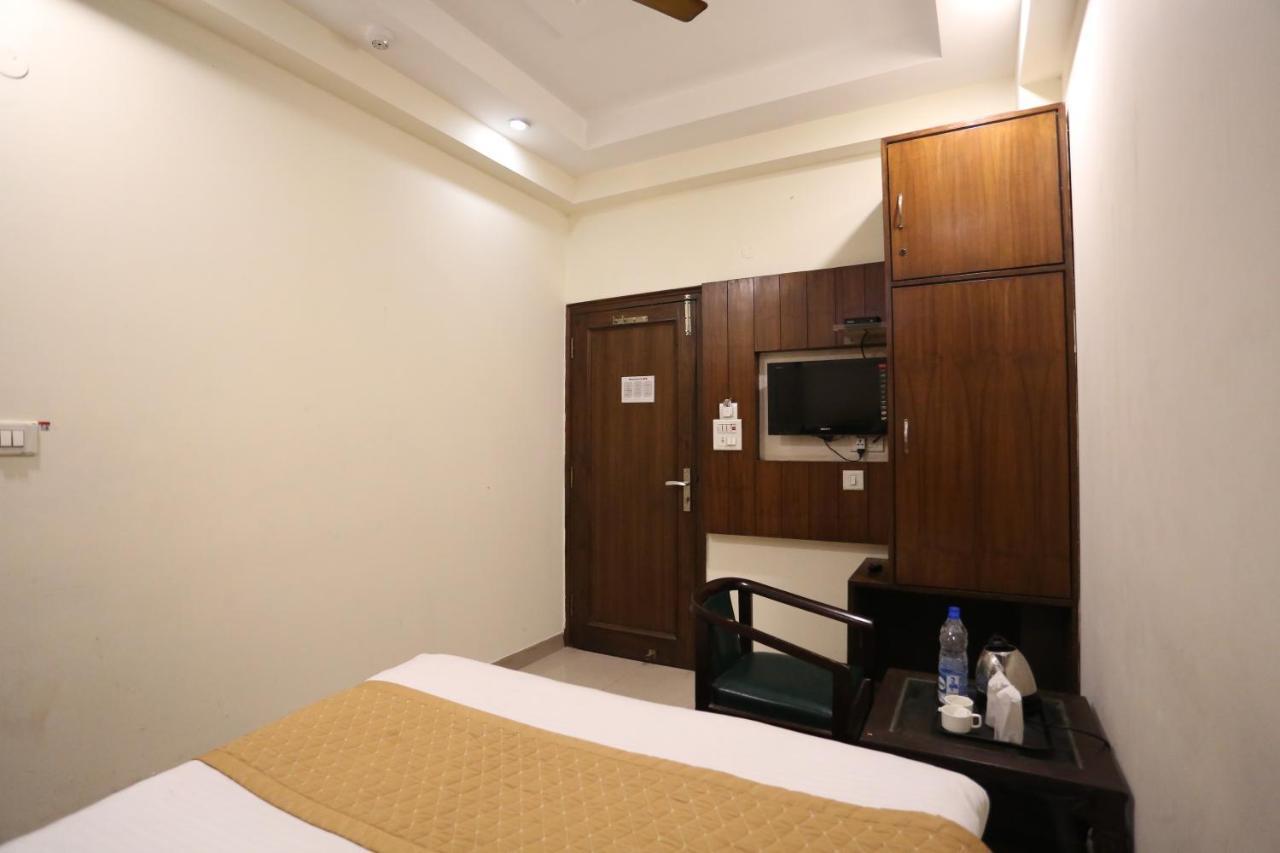 Hotel Gaylord International - New Delhi Ngoại thất bức ảnh