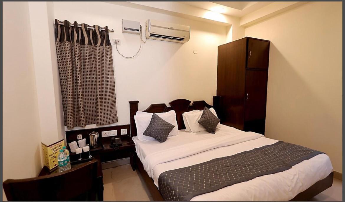 Hotel Gaylord International - New Delhi Ngoại thất bức ảnh