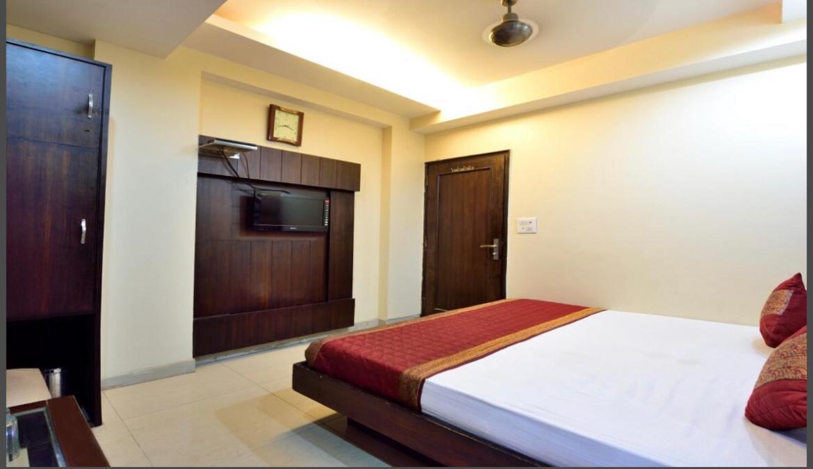 Hotel Gaylord International - New Delhi Ngoại thất bức ảnh