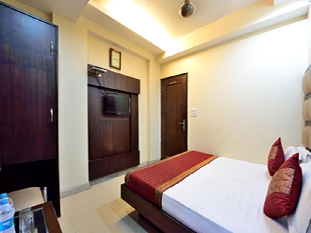Hotel Gaylord International - New Delhi Ngoại thất bức ảnh